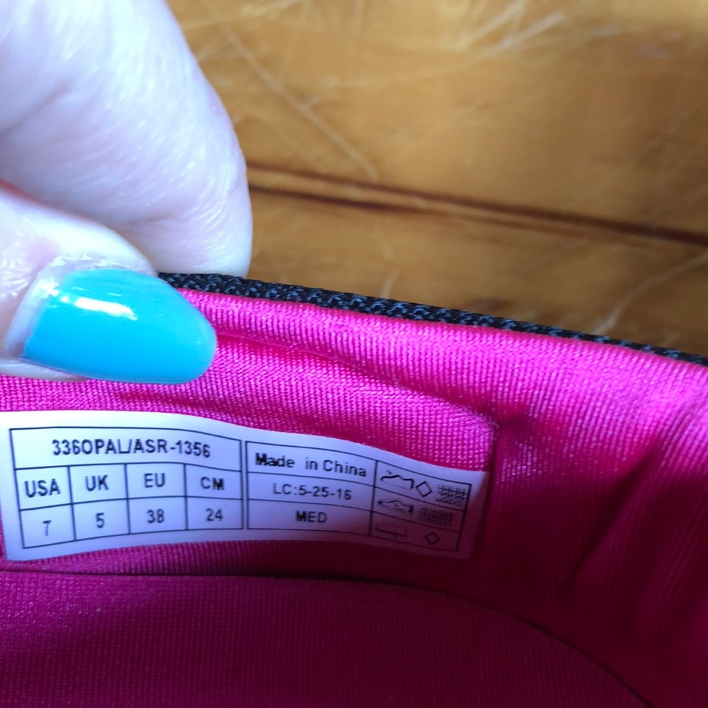 Vionic Black Flats Size 7 - Picture 2 of 4